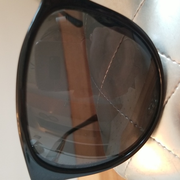 Authentic Chanel Collection Miroir Interlocking CC Logo Sunglasses - Picture 3 of 16